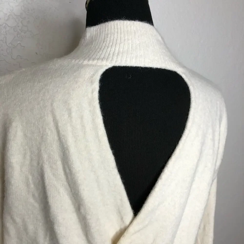 RAGA cream wrap open back mock turtleneck sweater size Medium